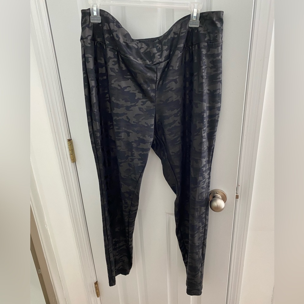 Leather look pants